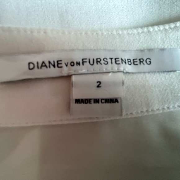 Diane von Furstenberg Women’s Skirt, size 2 - Picture 2 of 4